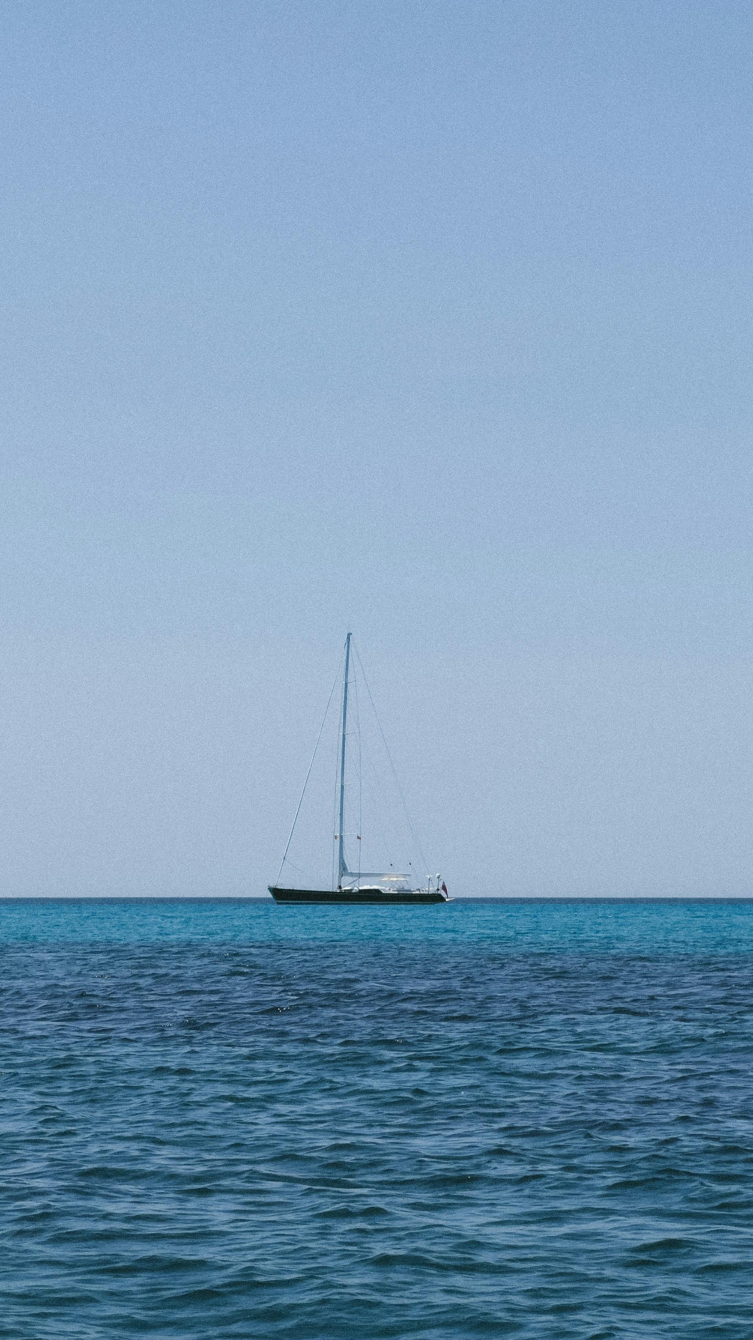 Wallpaper Kreatives Poster Blau Auf See verloren