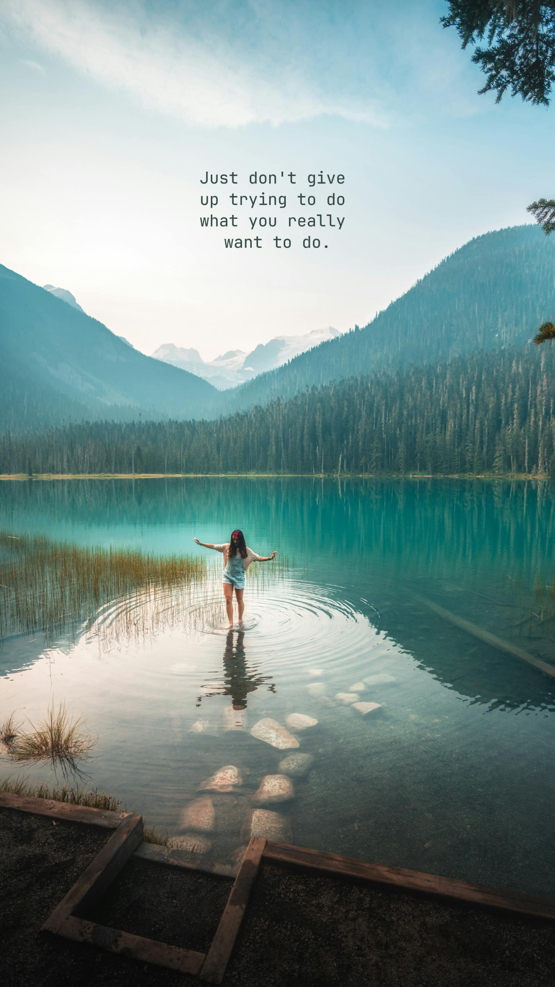 Wallpaper Poster Kreatif Pemandangan - Gadis di Danau